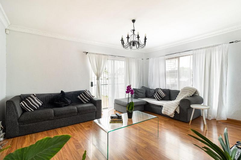 4 Bedroom Property for Sale in Windsor Park Western Cape